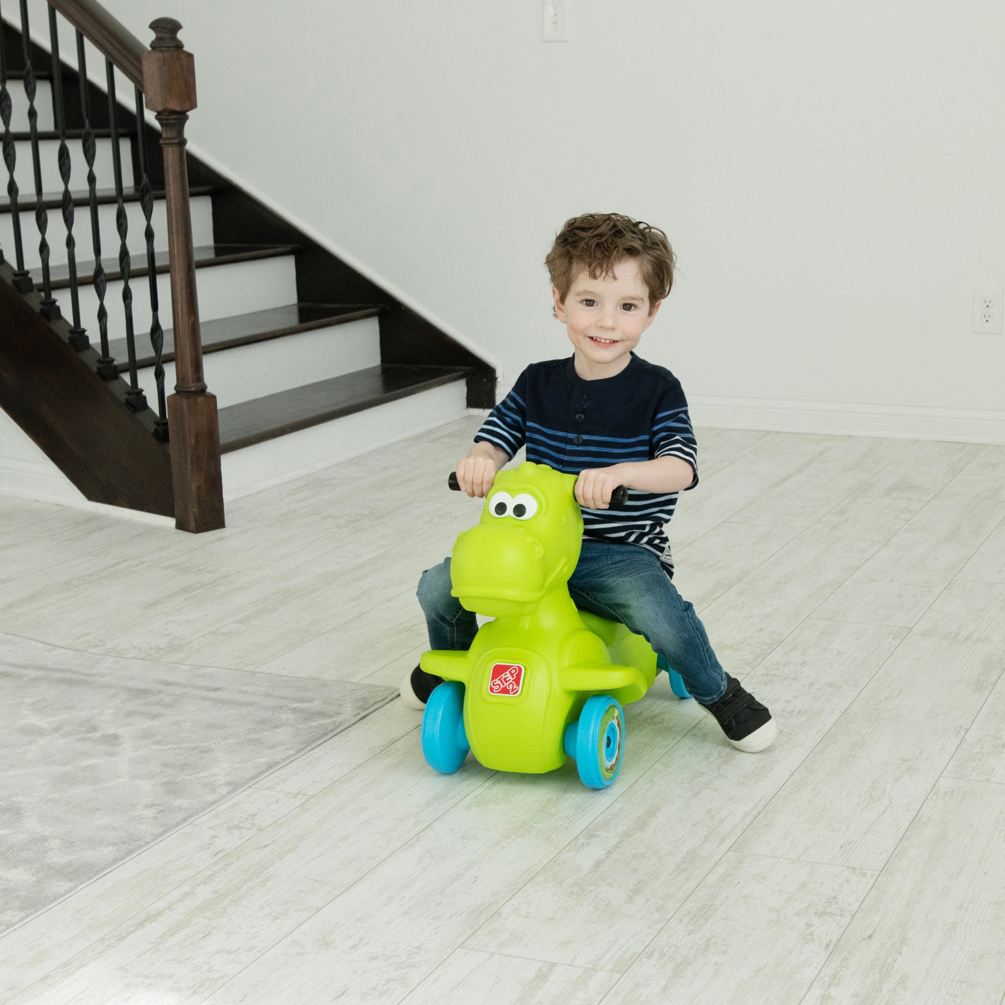 Dino Dash Foot-to-Floor Ride-On™ - Image 3