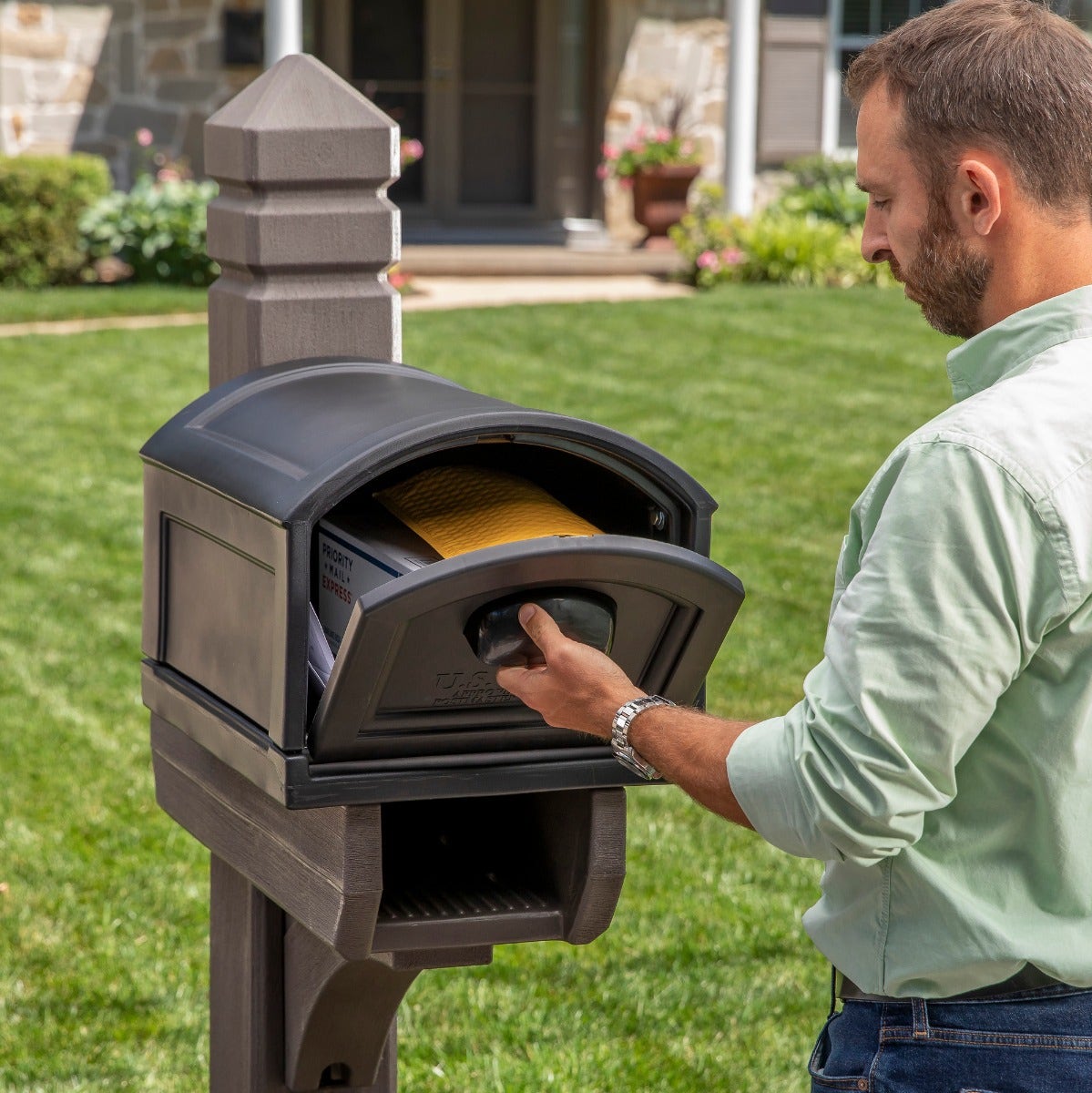 Lakewood XL Mailbox & Post Kit™ - Image 4