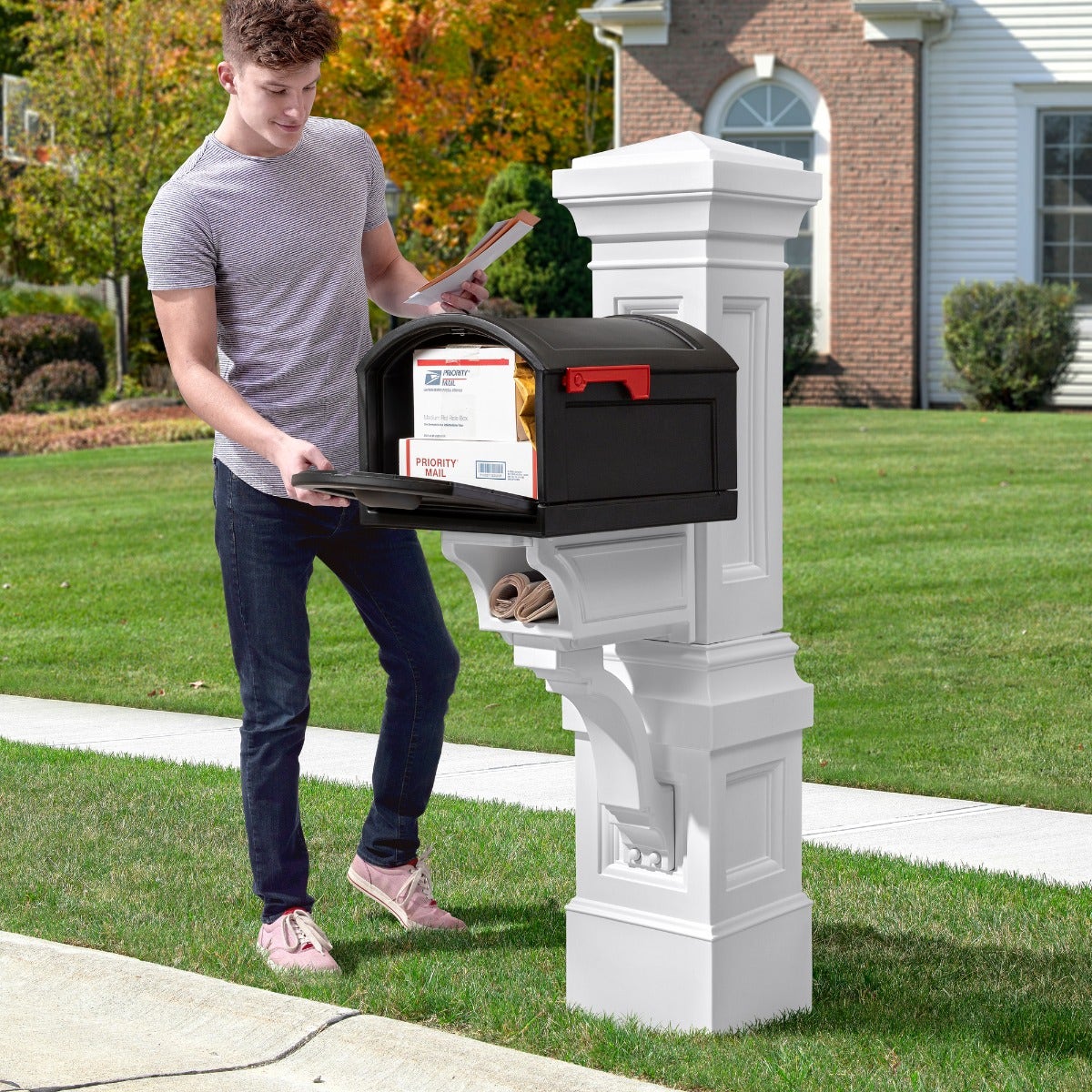 Atherton Grand Mail Post & XL Mailbox™ - Image 4