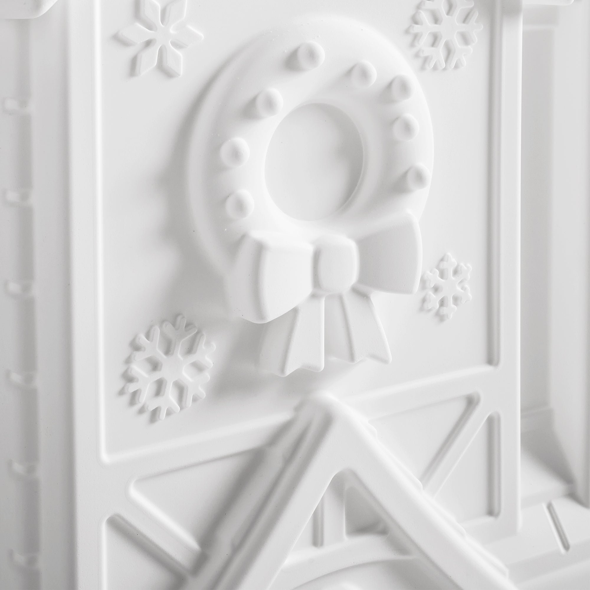 Paintable Large 3-Piece Outdoor Christmas Village - Image 10
